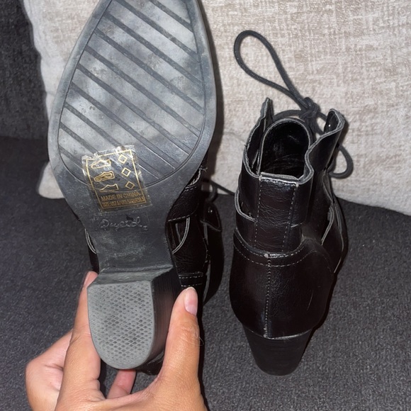 Boots - Picture 6 of 7